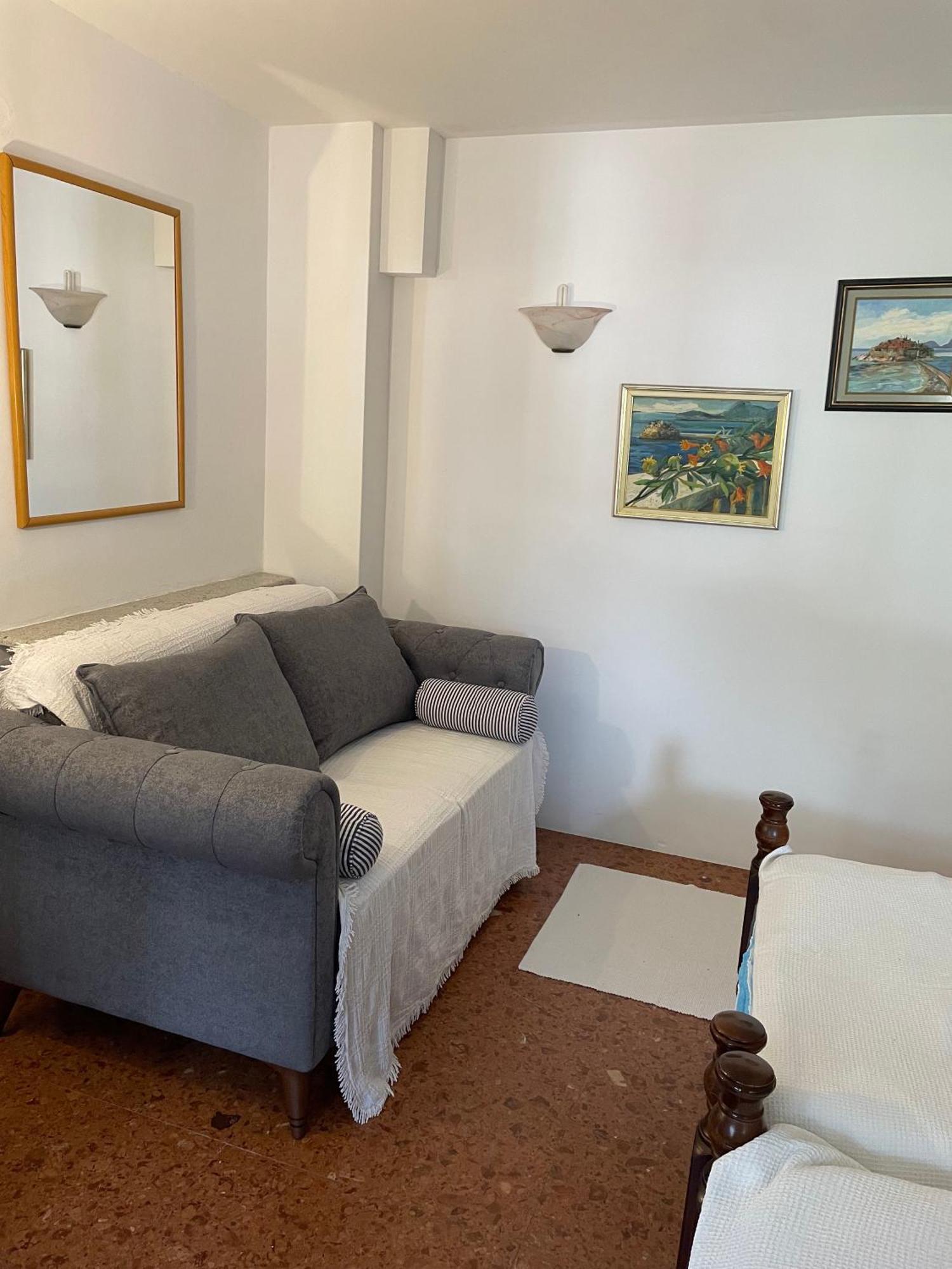 Apartments Sana Ilha Sveti Stefan Quarto foto